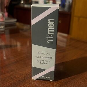 Mary Kay MKMen Beard Oil - Black and Gray